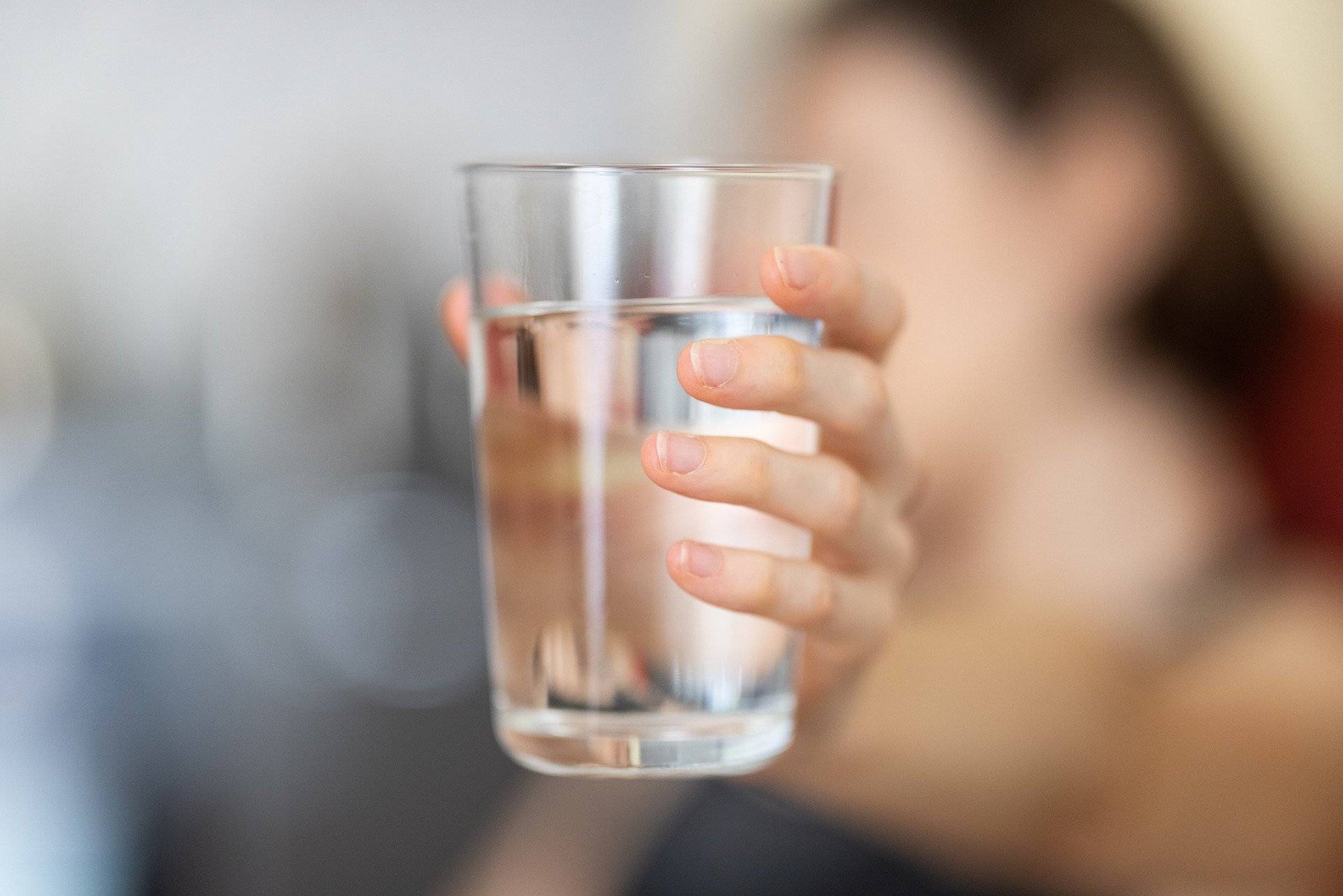 glass-6373356_1920.jpg
